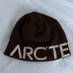 Arc'teryx Dark Brown Word Head Toque